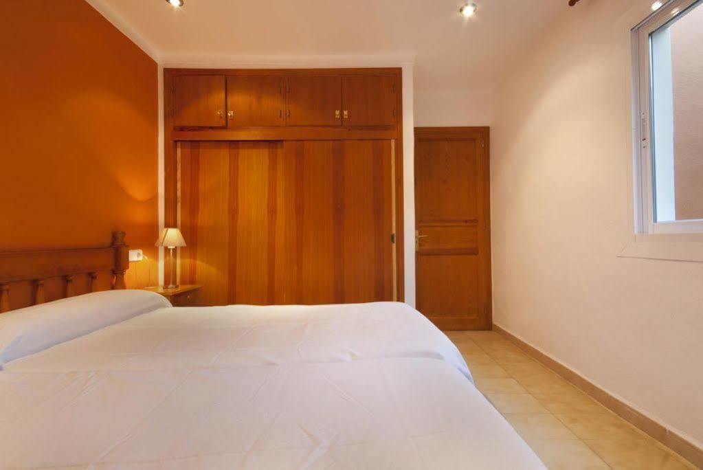 Pinos Altos Apartments Cala de Sant Vicenc エクステリア 写真
