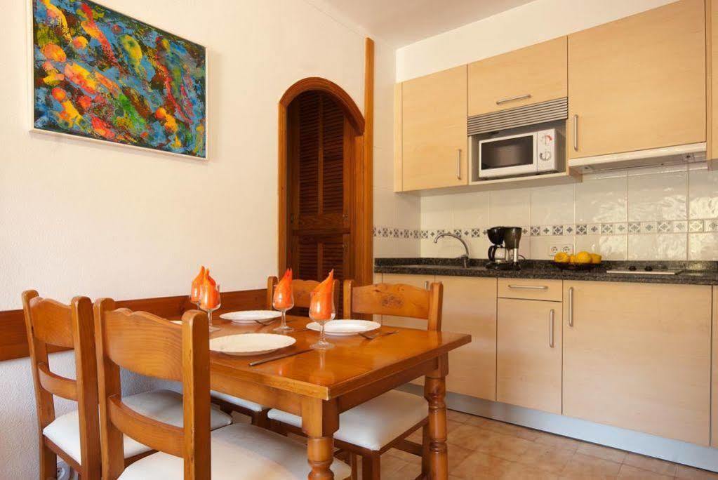 Pinos Altos Apartments Cala de Sant Vicenc エクステリア 写真